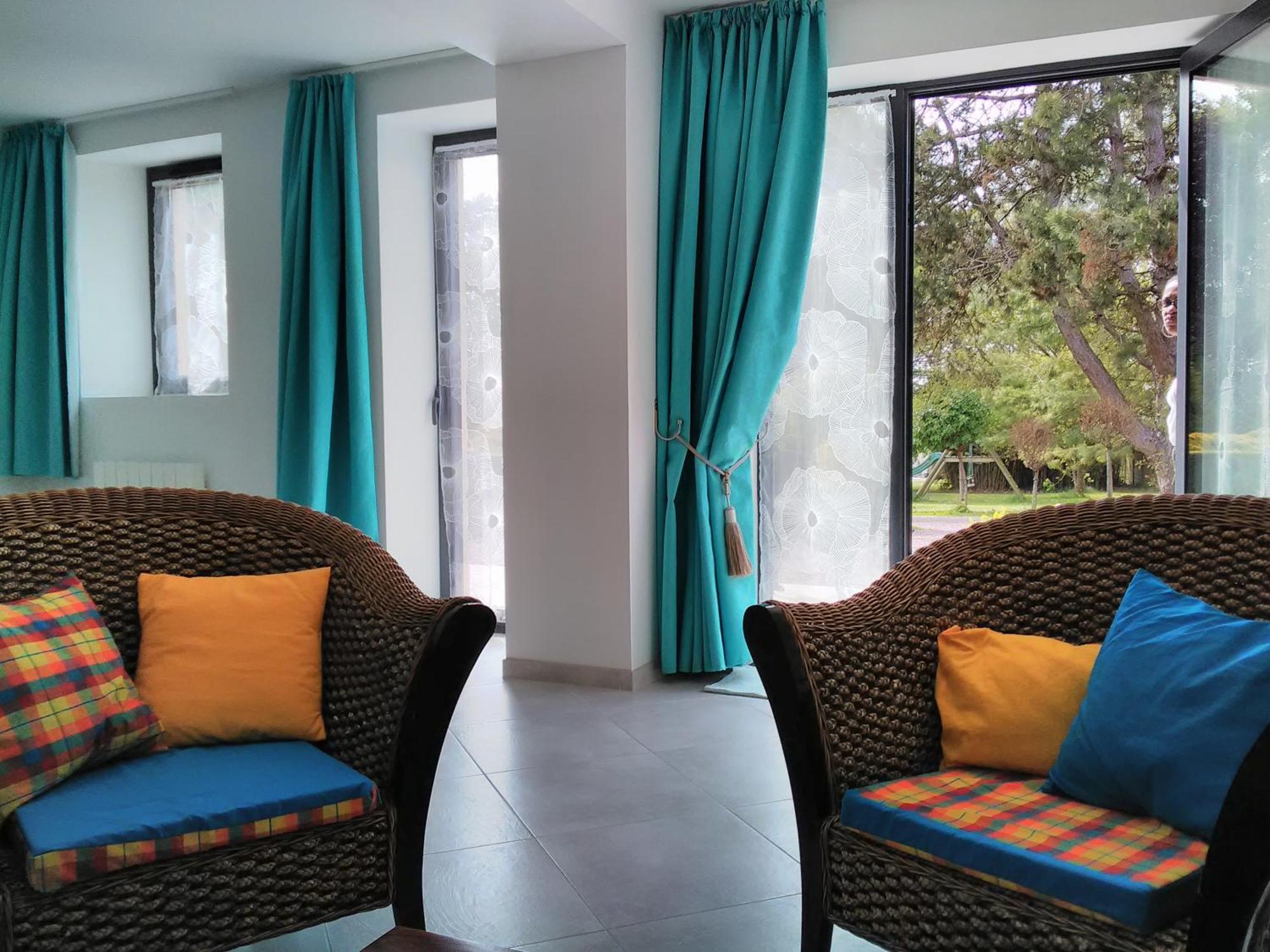 ลา แมซง เปเรียต Bed & Breakfast Trevieres ห้อง รูปภาพ