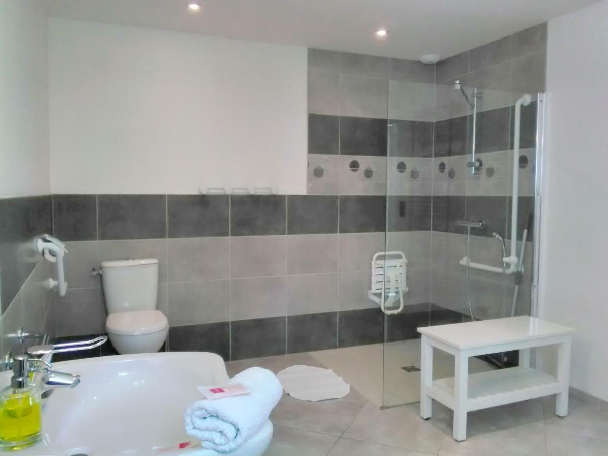 ลา แมซง เปเรียต Bed & Breakfast Trevieres ภายนอก รูปภาพ